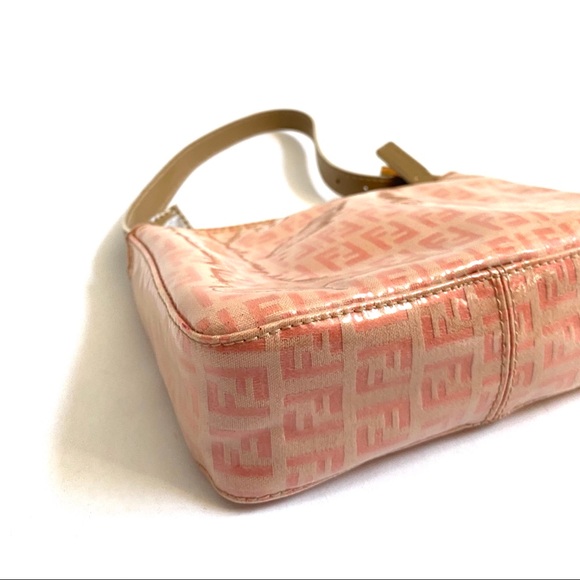 SOLD✨ Fendi Coated Canvas Shoulder Bag - Picture 7 of 8